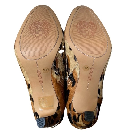 Vince Camuto Lexcia Size 7 Cow Fur Pointed Toe Leopard Stiletto 3.5” Heel Boots - Picture 6 of 11